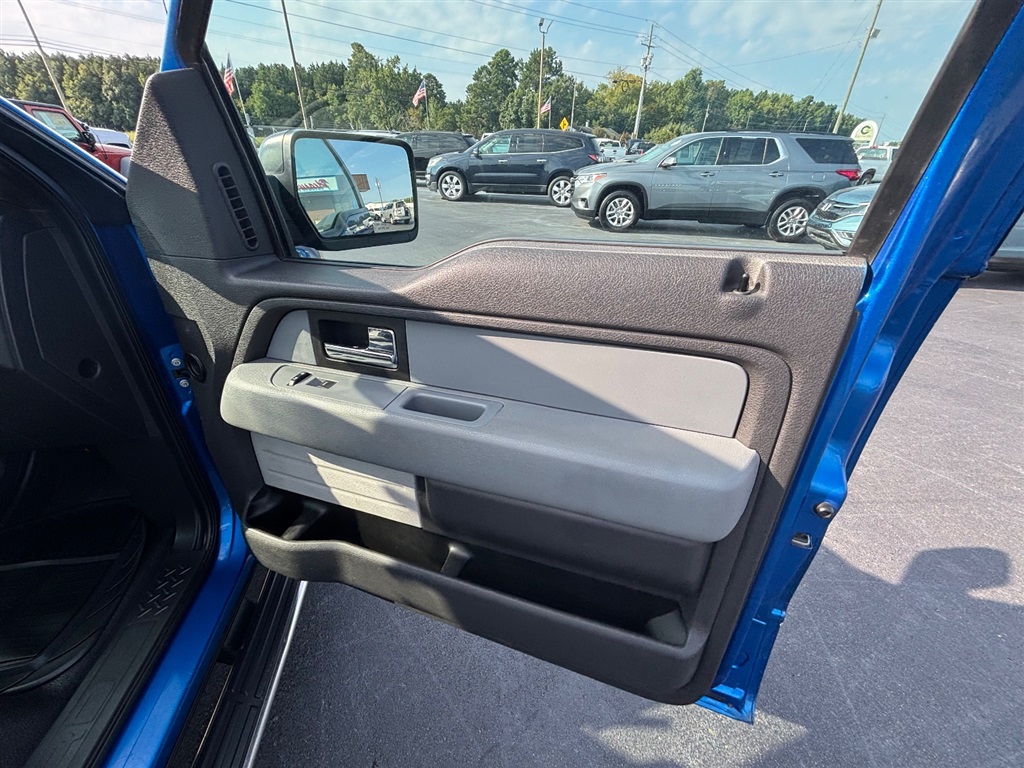 2013 Ford F-150 STX photo 18