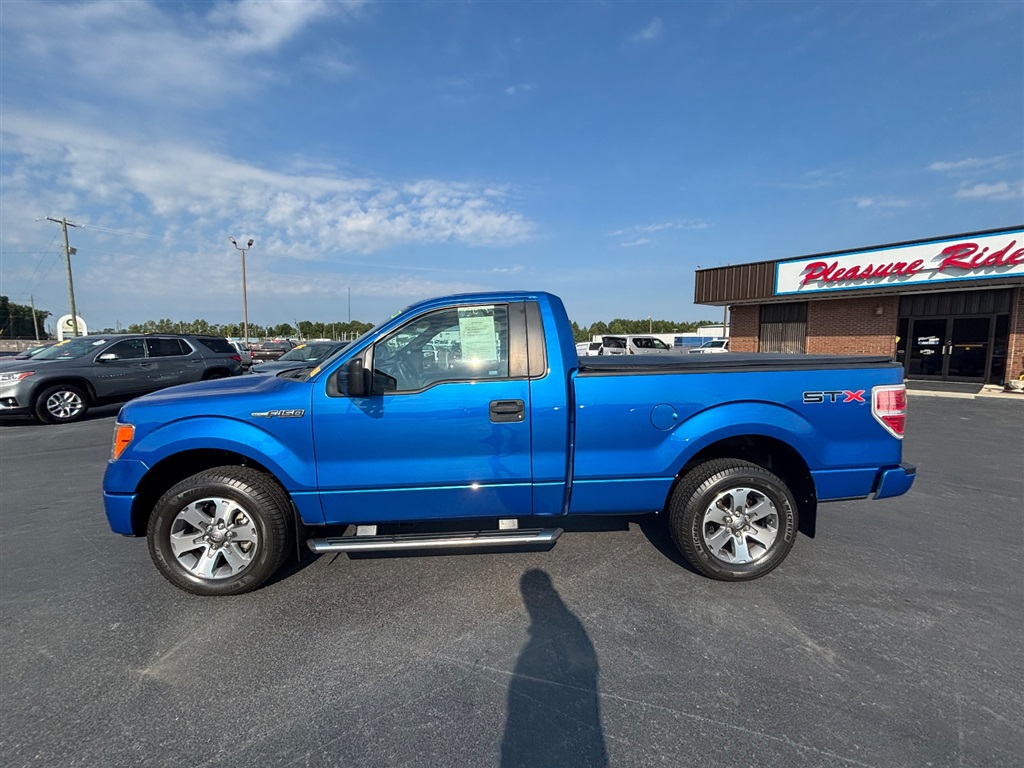 2013 Ford F-150 STX photo 2