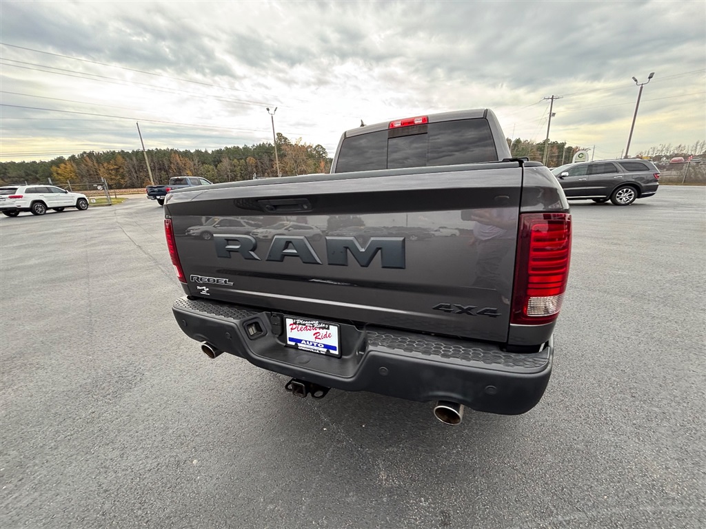 2016 Ram 1500 Rebel photo 4