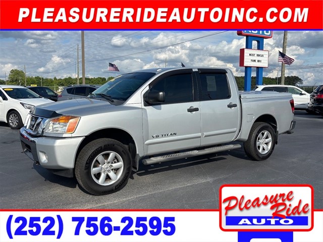 Nissan Titan SV Crew Cab 4WD in Greenville