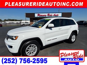 Picture of a 2018 Jeep Grand Cherokee Laredo 2WD