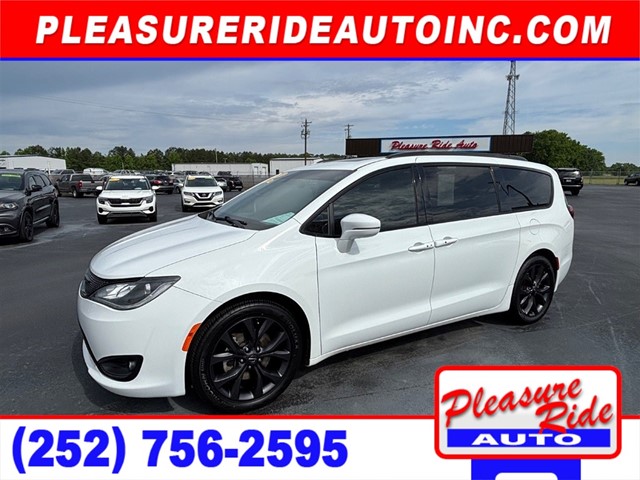 Chrysler Pacifica Limited in Greenville