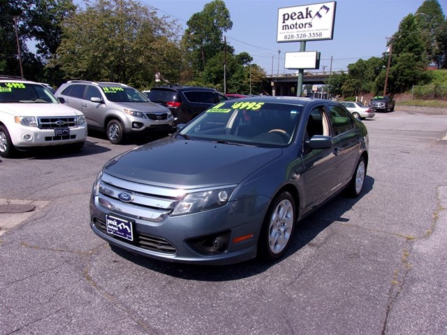 Ford Fusion I4 SE in Hickory