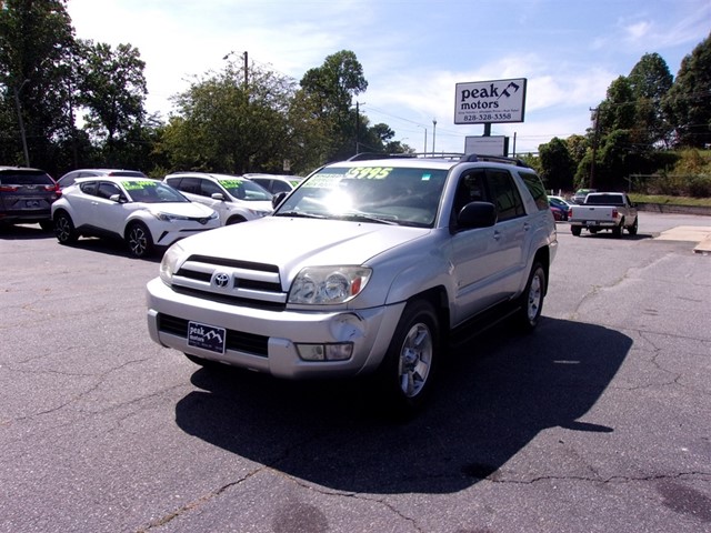 Toyota 4runner SR5 2WD in Hickory