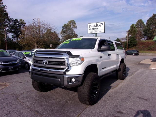 Toyota Tundra SR5 5.7L V8 FFV Crewmax 4WD in Hickory