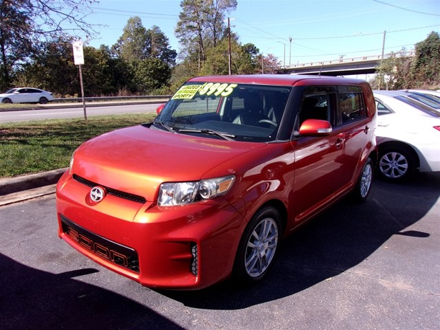 Scion Xb 9.0 Release Series Edition 747/1500 in Hickory