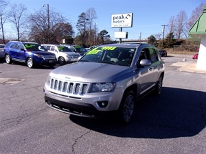 Picture of a 2016 Jeep Compass Latitude 4WD