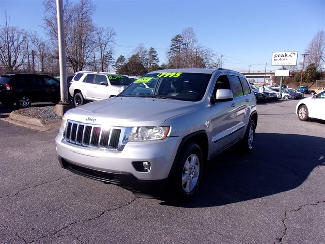 Jeep Grand Cherokee Laredo 4WD in Hickory