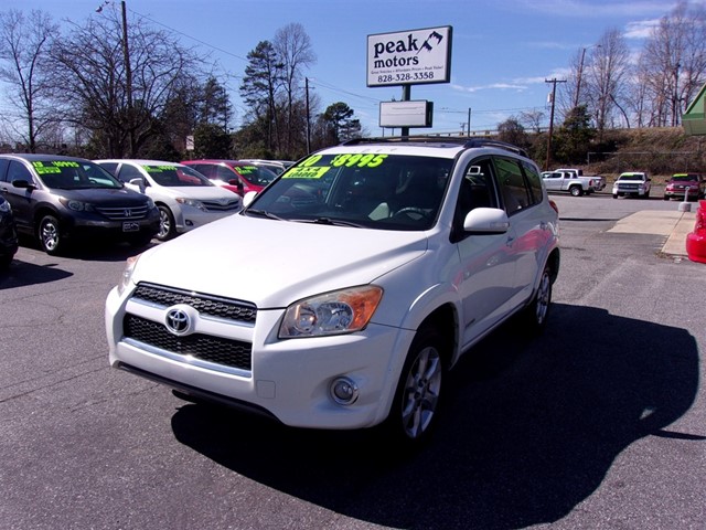 Toyota RAV4 Limited I4 4WD in Hickory