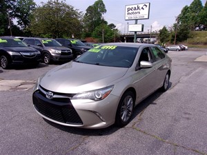 Picture of a 2016 Toyota Camry SE