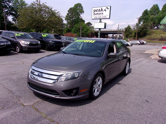 Ford Fusion SE in Hickory
