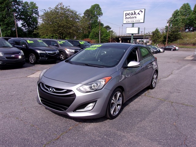 Hyundai Elantra GT A/T in Hickory