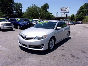 2014 Toyota Camry SE for sale by dealer