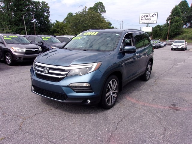 Honda Pilot Touring 4WD in Hickory