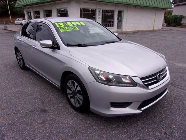 Honda Accord LX Sedan 6-spd MT in Hickory