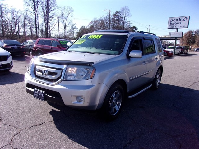 Honda Pilot Touring 2WD 5-spd AT With DVD in Hickory