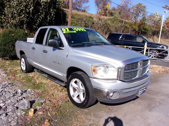 Dodge Ram 1500 SLT Quad Cab 2WD in Hickory