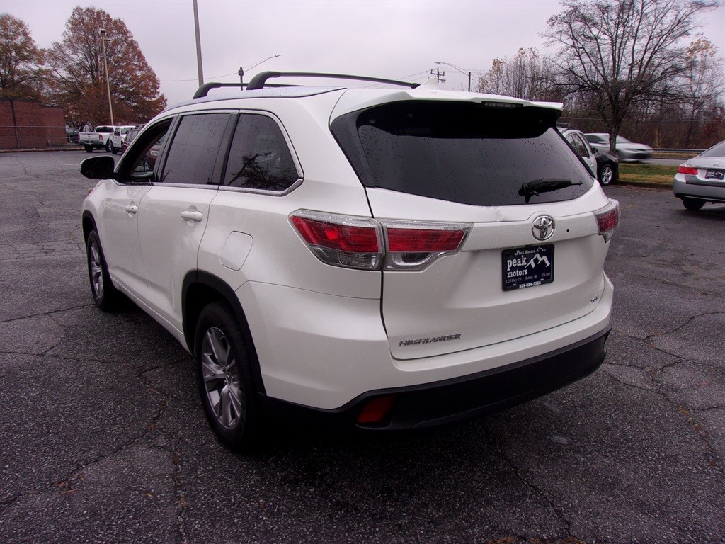 2014 Toyota Highlander XLE photo 4