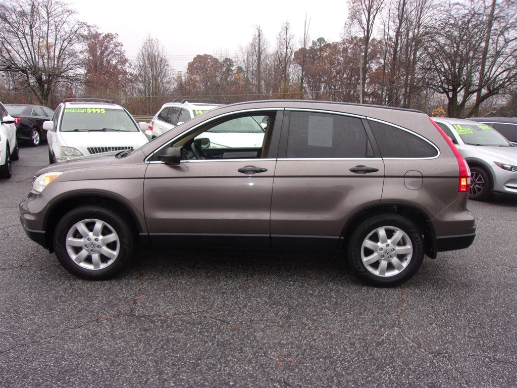 2011 Honda CR-V SE photo 3