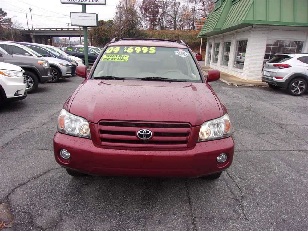 2004 Toyota Highlander photo 2