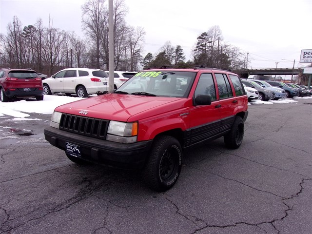 Jeep Grand Cherokee SE 4WD in Hickory