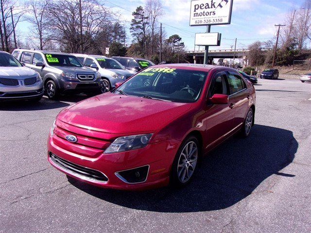 Ford Fusion SE in Hickory