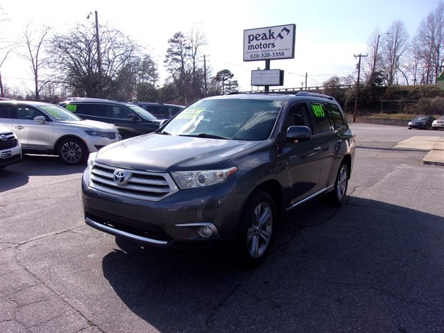 Toyota Highlander Limited 4WD in Hickory
