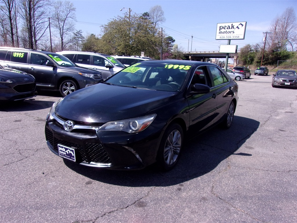 2017 Toyota Camry SE