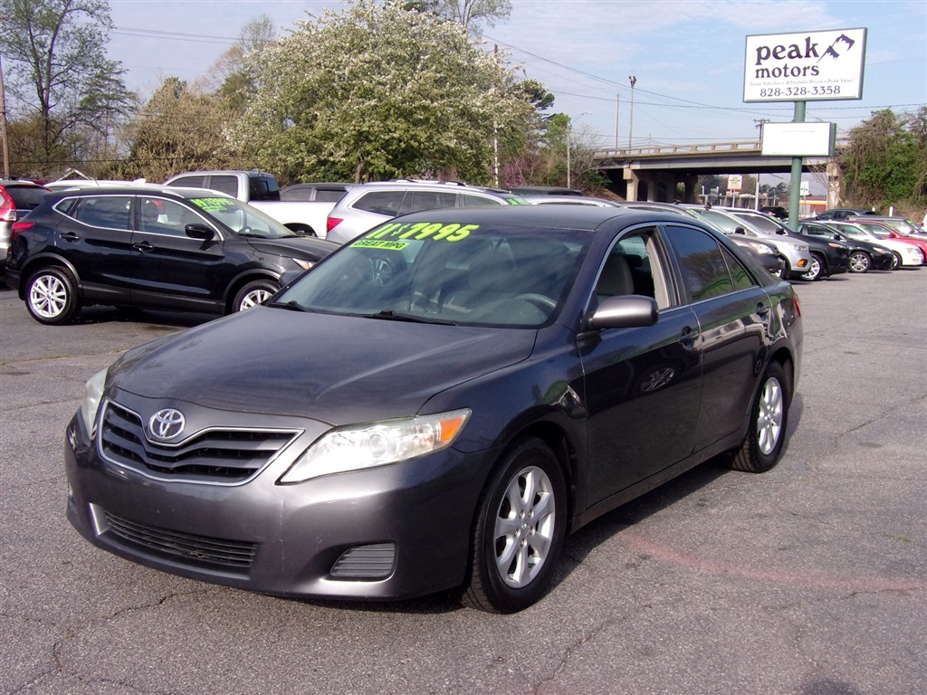 2011 Toyota Camry LE