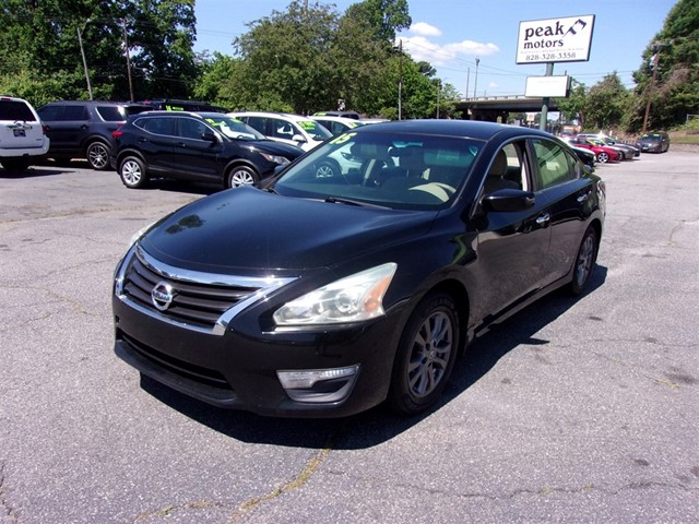 Nissan Altima 2.5 S in Hickory