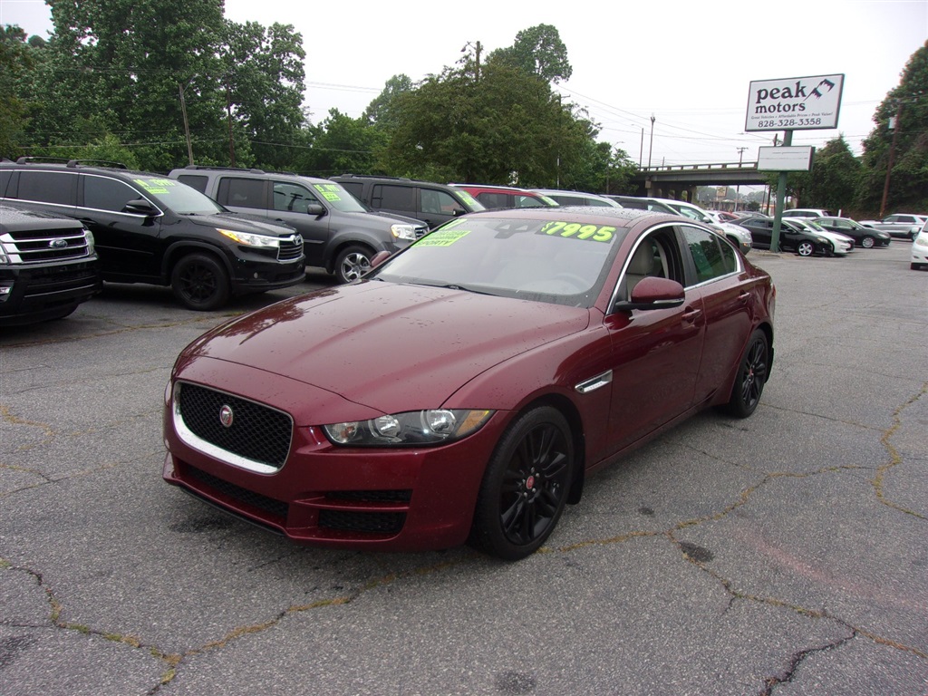 2017 Jaguar XE 25t Prestige's photo