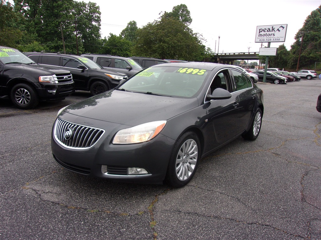 2011 Buick Regal's photo
