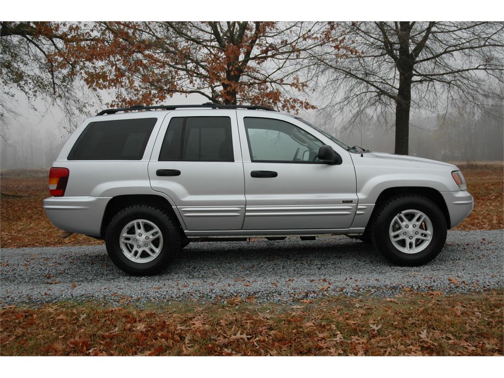 2004 Jeep Grand Cherokee Laredo 4WD for sale in Greenville