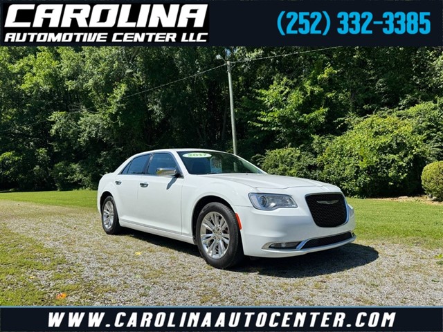 Picture of a 2017 Chrysler 300 C RWD
