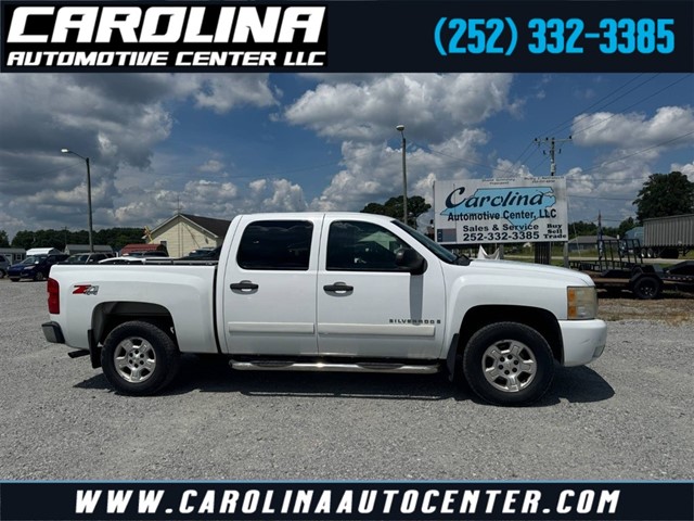 Picture of a 2008 Chevrolet Silverado 1500 LT1 Crew Cab 4WD