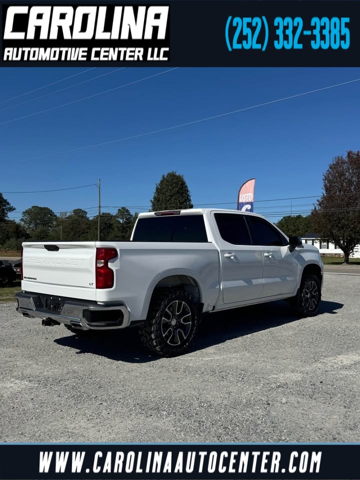 2022 Chevrolet Silverado 1500 LT photo 3