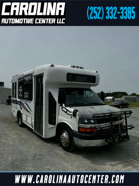 2012 Chevrolet Express's photo