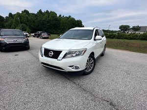 2015 Nissan Pathfinder SL 2WD