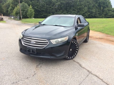 2015 Ford Taurus SE FWD