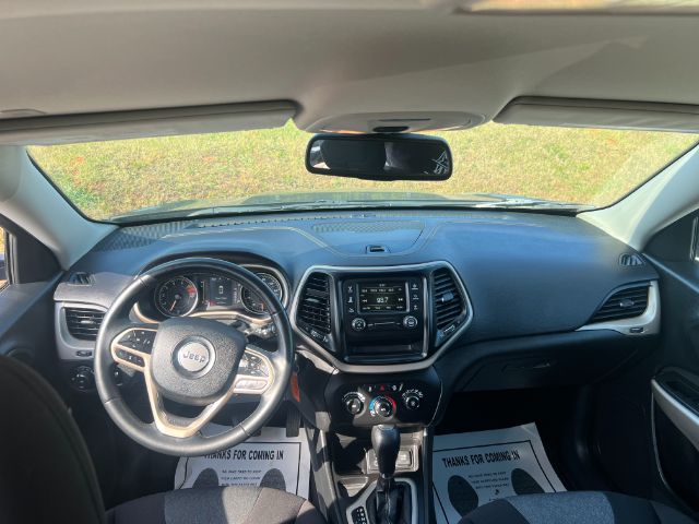 2018 Jeep Cherokee Latitude photo 4