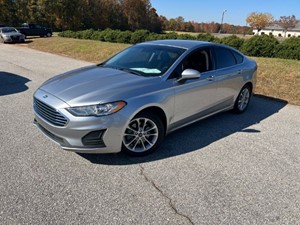 2020 Ford Fusion SE