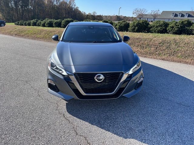 2020 Nissan Altima 2.5 SR photo 2
