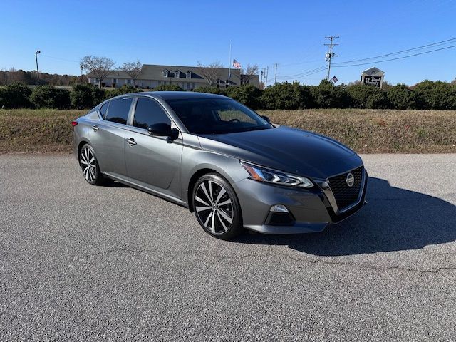 2020 Nissan Altima 2.5 SR photo 3