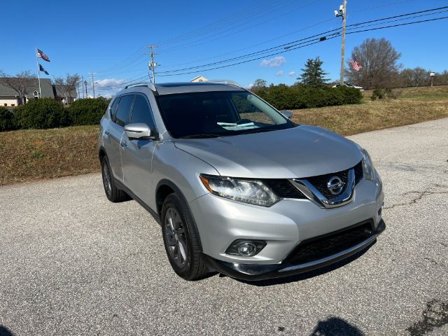 2016 Nissan Rogue SL AWD photo 2