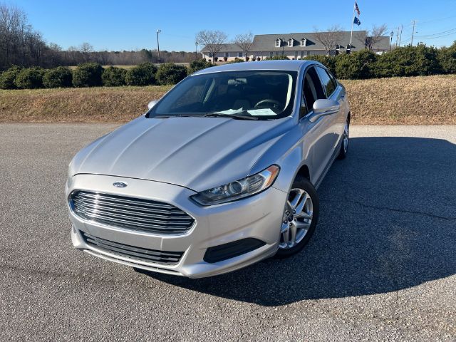 2013 Ford Fusion SE's photo