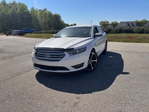 2015 Ford Taurus SEL