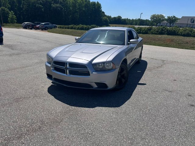 2014 Dodge Charger SE's photo