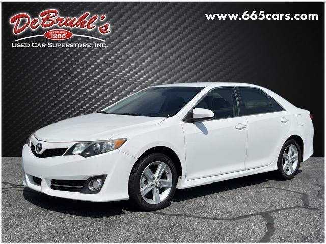 Picture of a used 2012 Toyota Camry SE