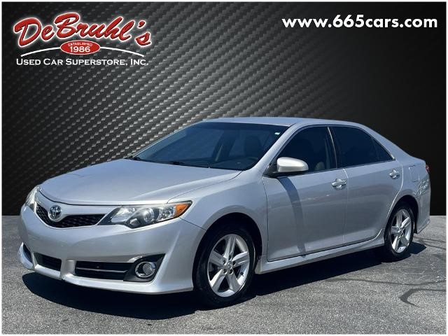 Picture of a used 2013 Toyota Camry SE