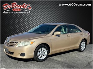 Picture of a 2011 Toyota Camry LE